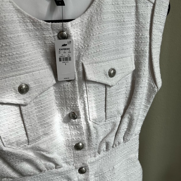 Express Textured White Button-Up Top - Picture 3 of 7